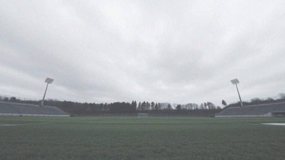 Jakie były warunki atmosferyczne podczas najdłuższego meczu piłki nożnej?